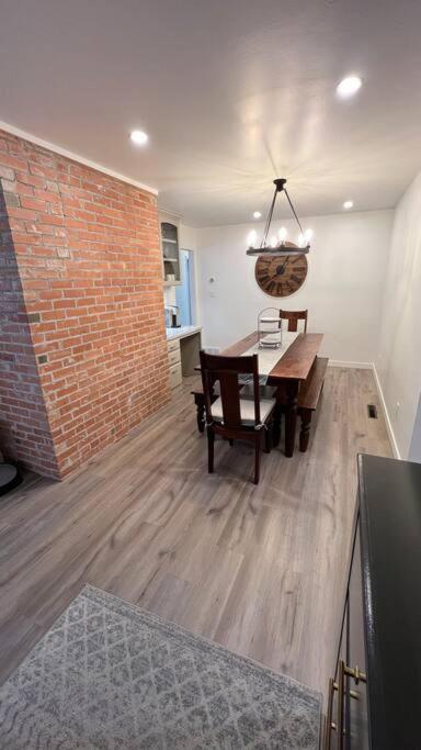 Villa Red Brick Retreat Blackfoot Exterior foto